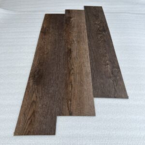 Sàn nhựa dán keo có sẵn