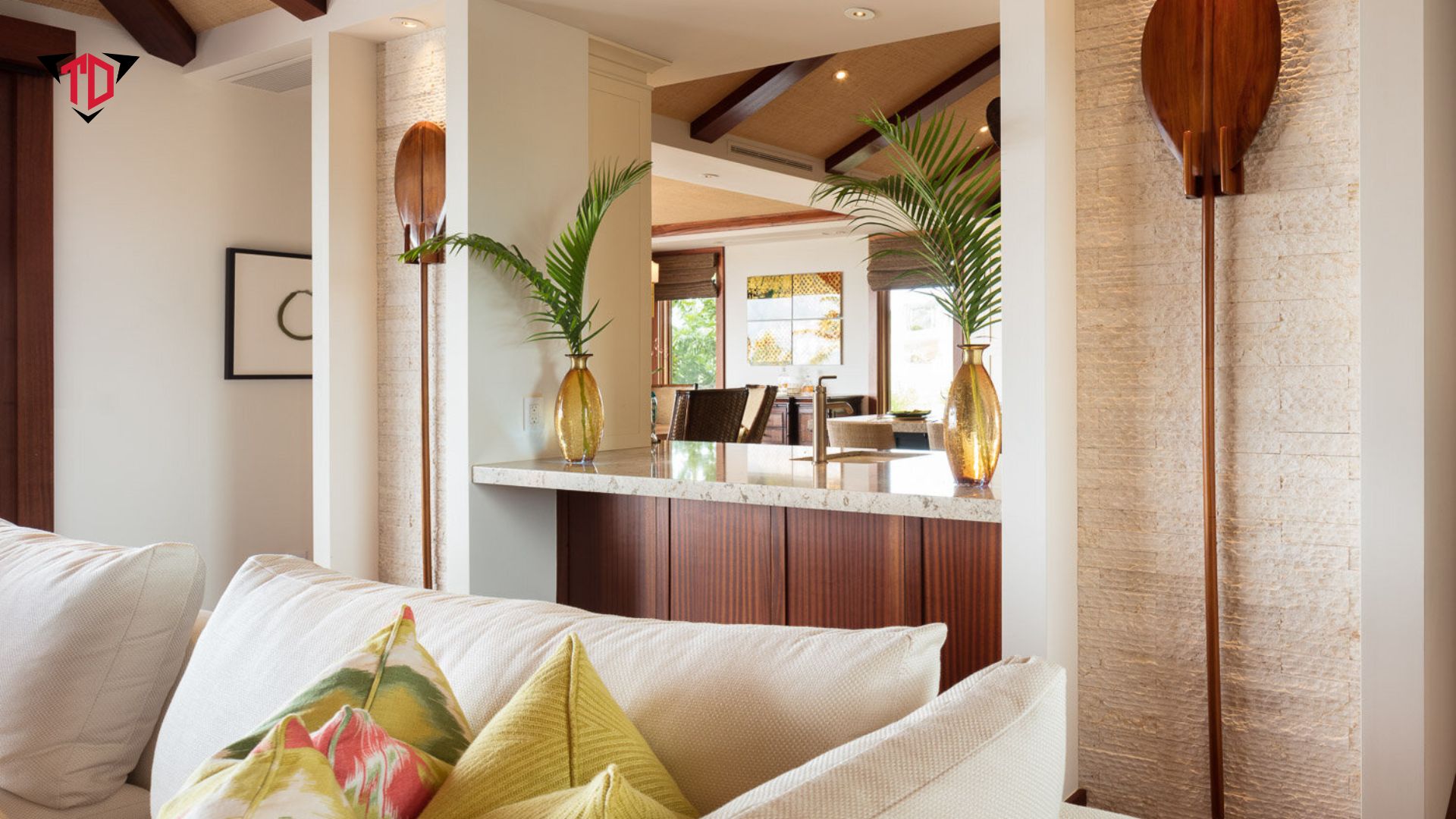 Trước khi bắt đầu thi công, các chuyên gia nội thất sẽ khảo sát không gian để đưa ra những ý tưởng thiết kế phù hợp với yêu cầu và sở thích của khách hàng