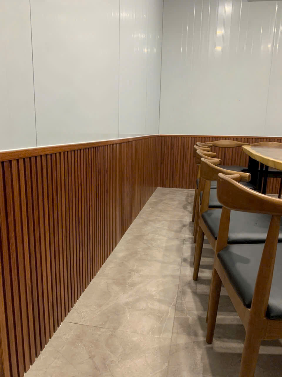 lam nhựa giả gỗ