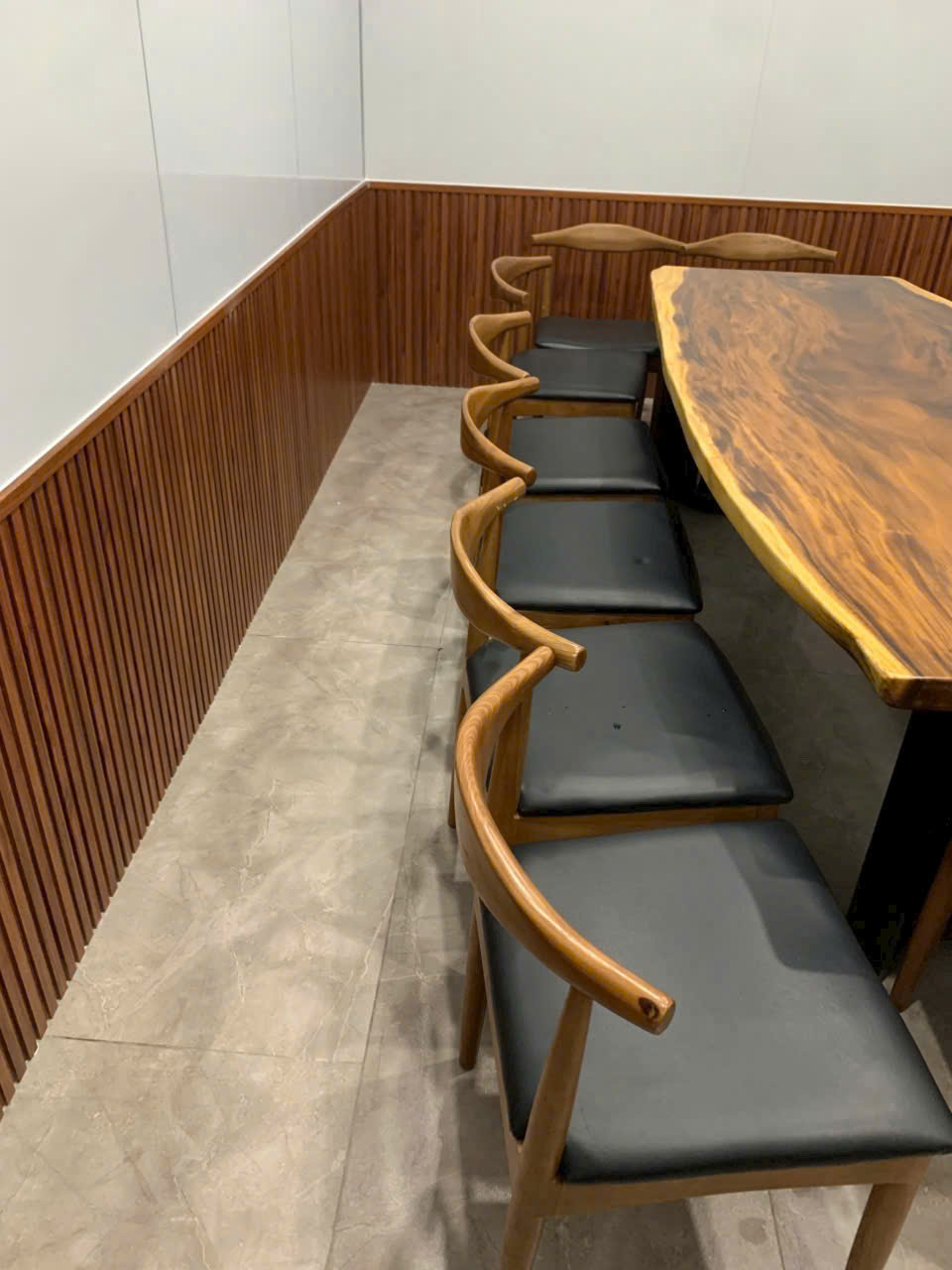 lam nhựa giả gỗ