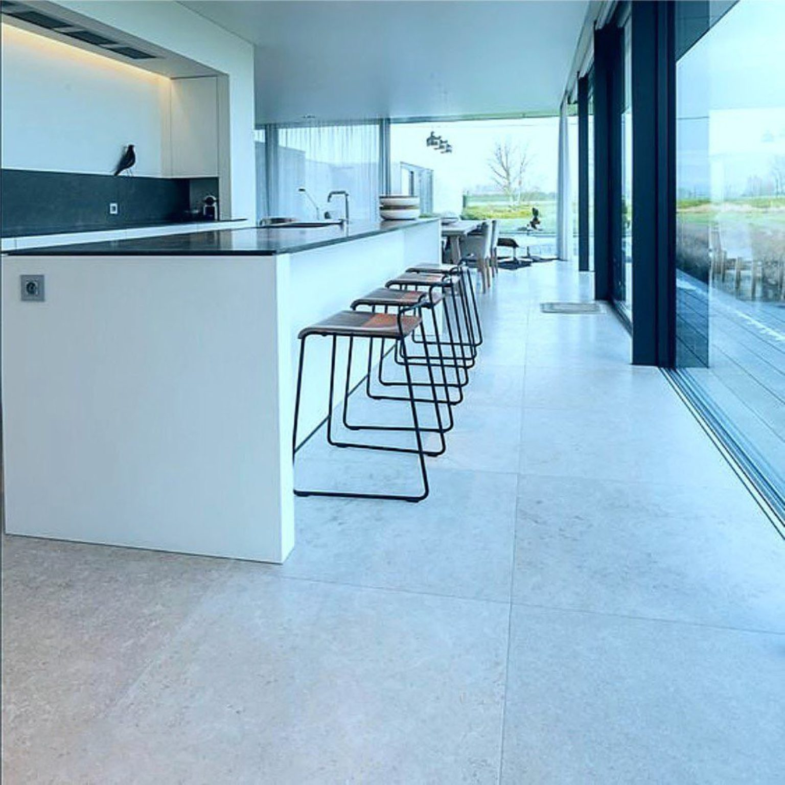 sàn nhựa tự dán giả gỗ